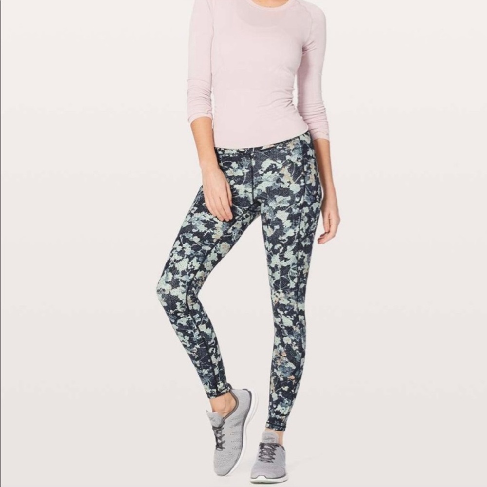 Lululemon Athletica Speed Up Tight 28" in Spring Bloom Multi